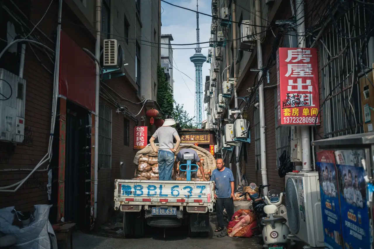 服装制造企业如何通过工艺升级提升产品品质稳定性